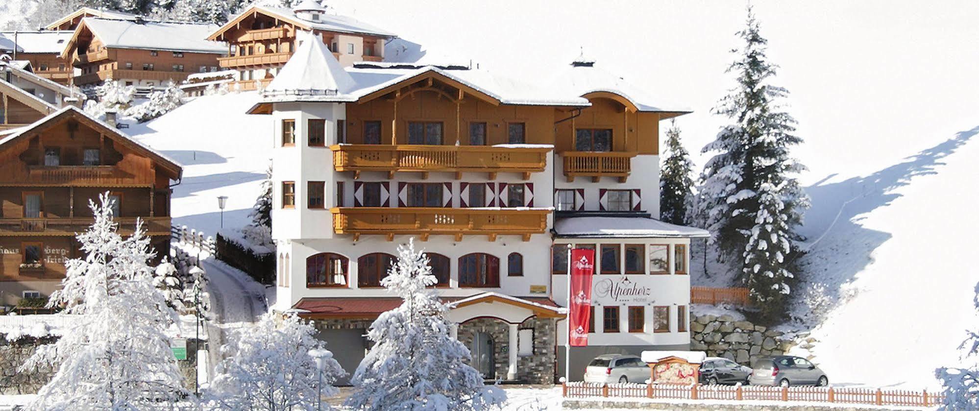 Alpenherz Hotel Garni Герлос Экстерьер фото